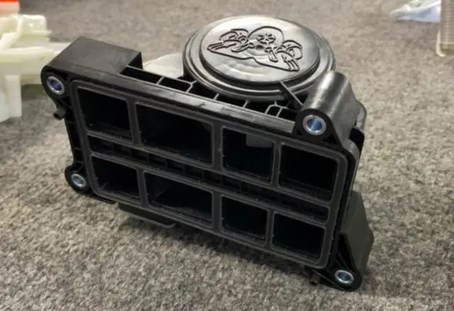 Octovalve close-up 1