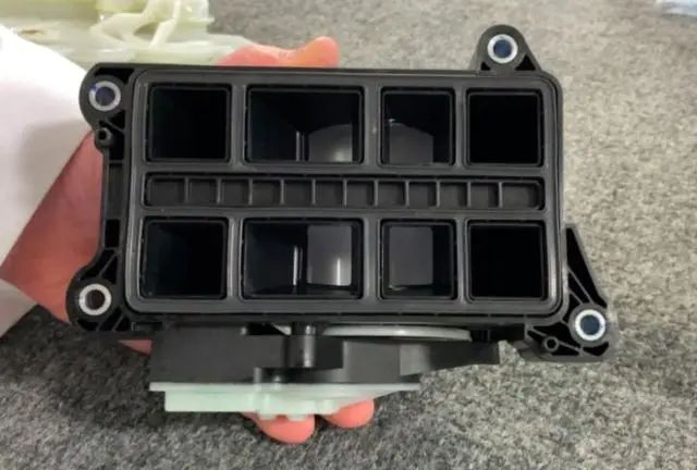 Octovalve close-up 2