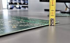 PCB panel warp refers to the undesirable bending, twisting, or bowing of the panel either during or after the manufacturing process.
