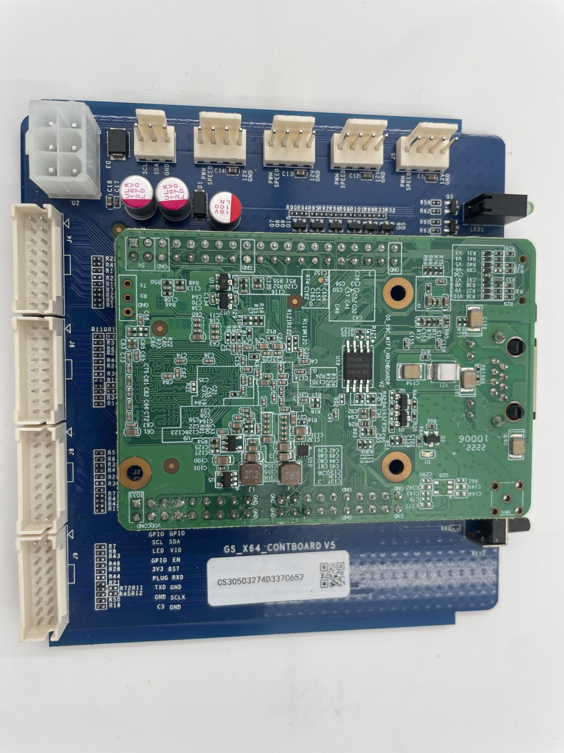Choosing a blue solder mask can also align with specific brand colors, contributing to a cohesive and polished product image.